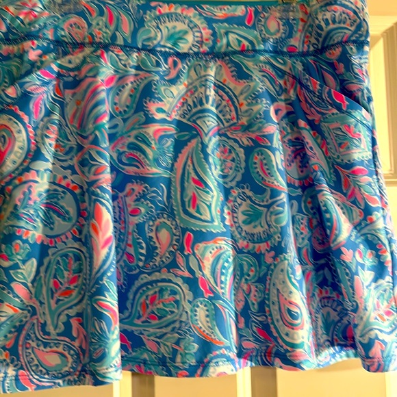 Lilly Pulitzer Dresses & Skirts - NWOT Lilly Pulitzer skort, size 12, blue paisley